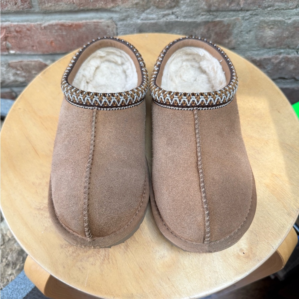 UGG Tasman II slippers slides big kids size kids 2